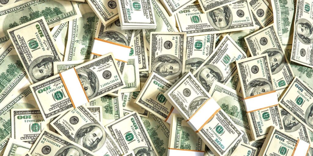 حواله یورو و دلار به تمام جهان